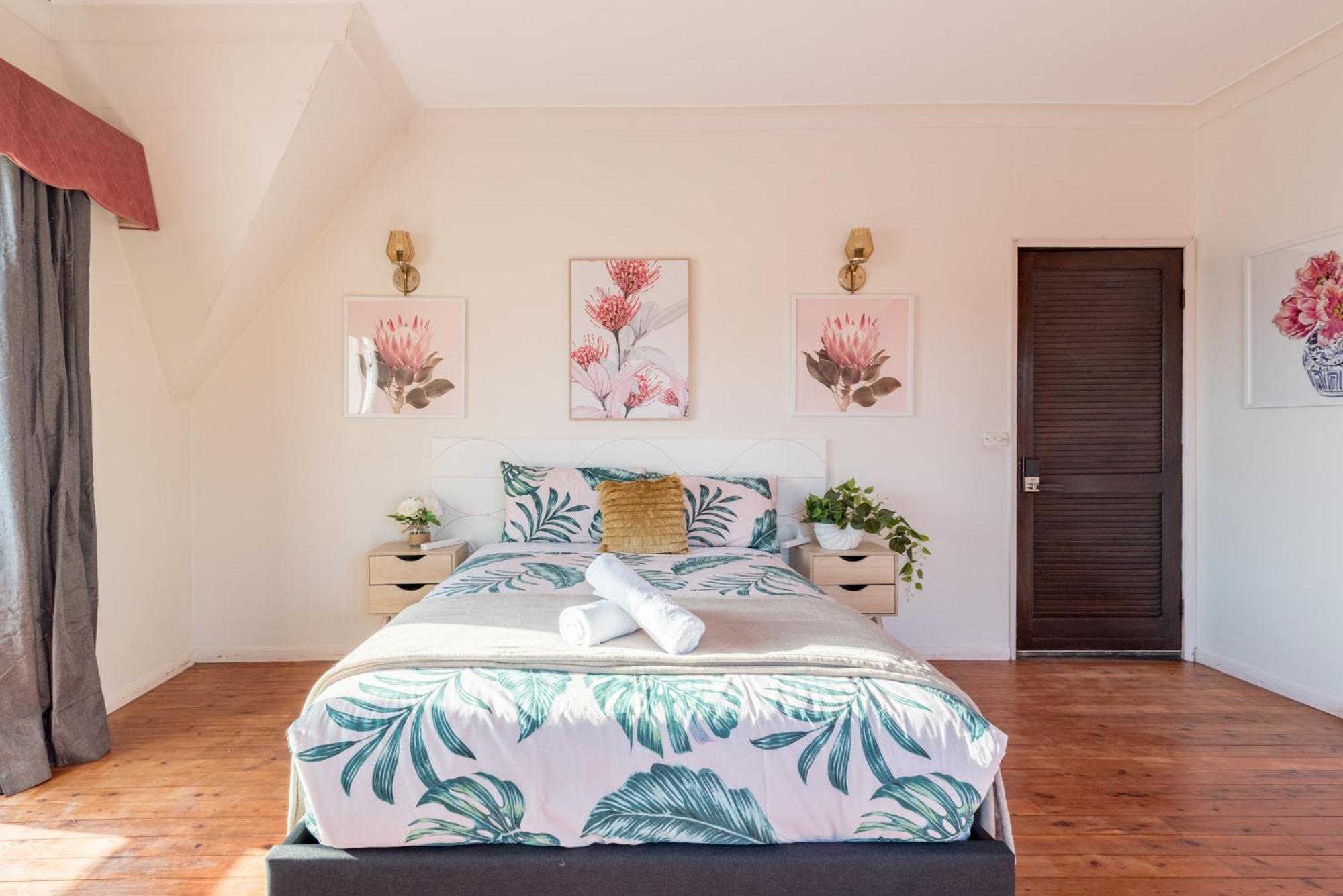 Bright King - Waterfront - Near Stations - Shared Bathroom *